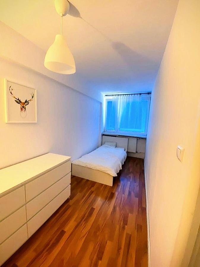 Hostel Ursus Rooms-self Check-in Warszawa